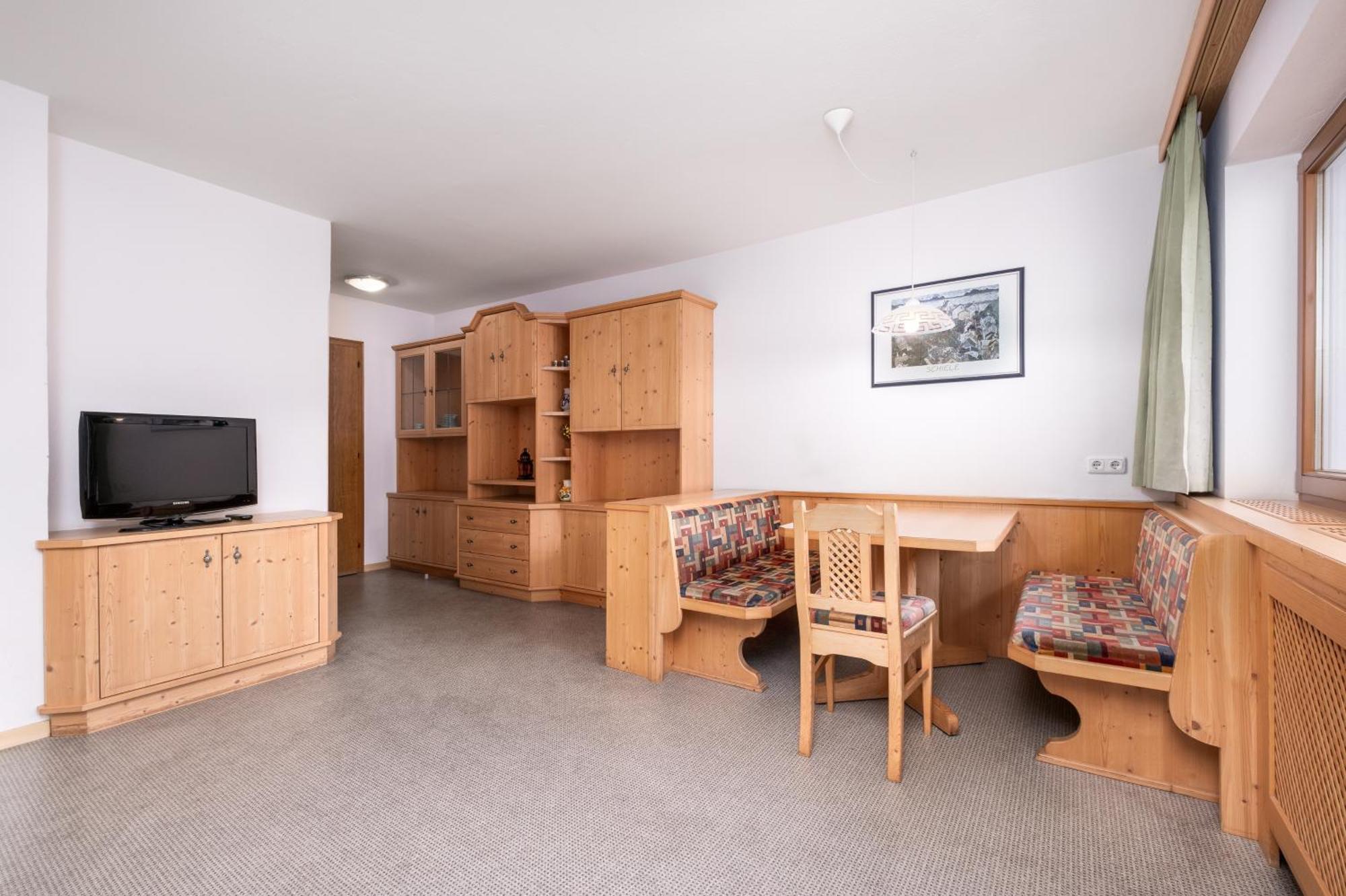 Haus Tuxerklamm Apartment Mayrhofen Room photo