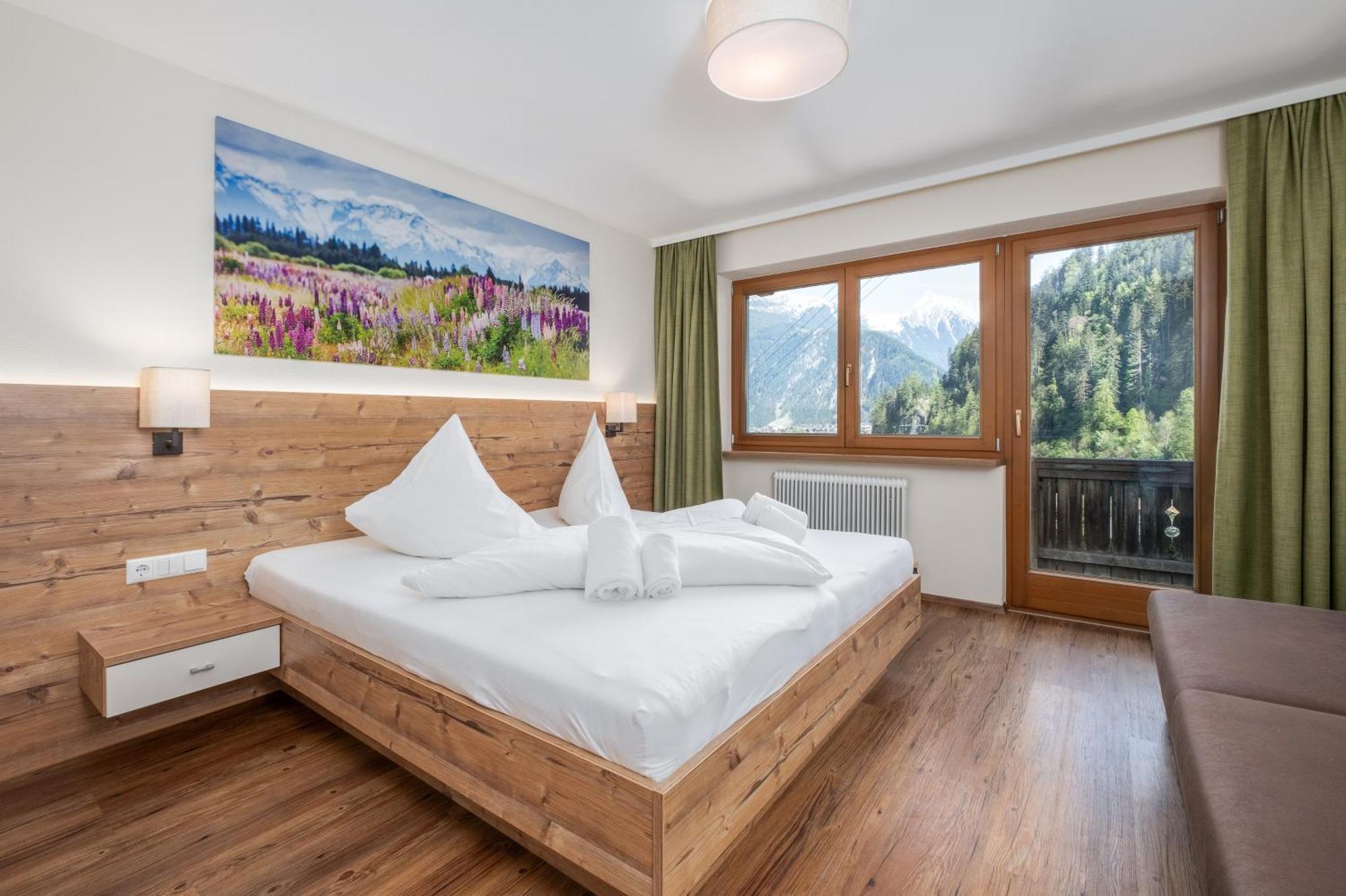 Haus Tuxerklamm Apartment Mayrhofen Exterior photo
